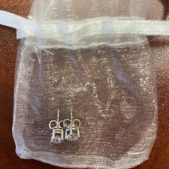 GENUINE Diamond Earrings (1 carat total weight) with White Gold - Picture 3 of 4